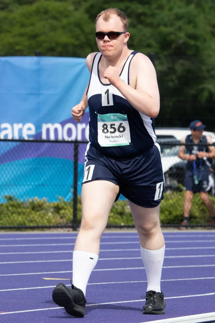 Nick Nawrocki uses his perfect form to win his 400-meter walk